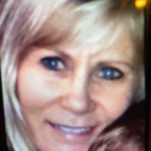 Meet your Posher, Myra